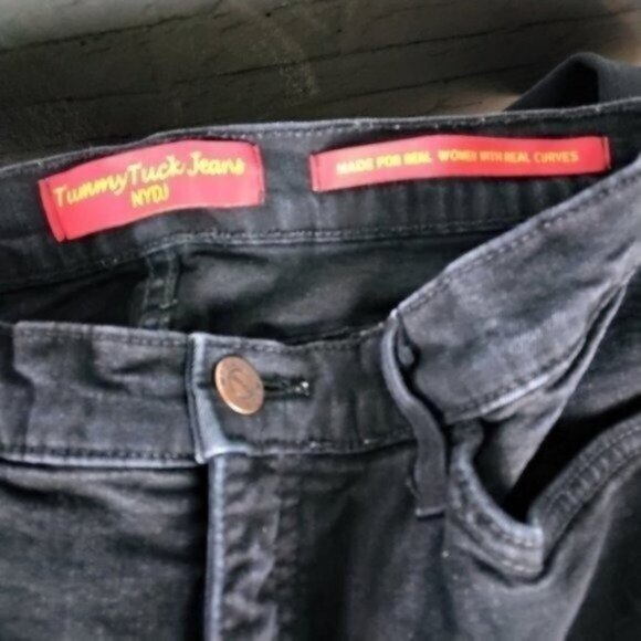 NYDJ Straight Leg Tummy Tuck High Waisted Straight Leg Jeans Black Size 4P - Picture 4 of 7